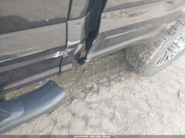 1FT7W3BT0JEB33268 Ford F-350 Lariat