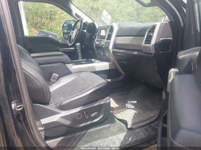 1FT7W3BT0JEB33268 Ford F-350 Lariat