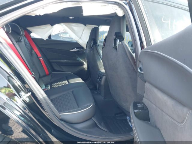 1G6D75RP7N0410850 Cadillac lf4