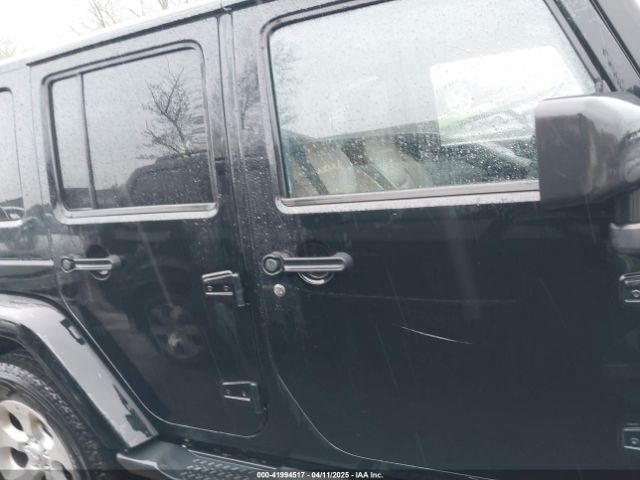 1C4HJWEG1EL107461 Jeep Wrangler Unlimited Sahara