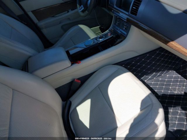 2009 JAGUAR XF SAJWA07CX91R01263 Photo 4
