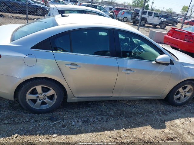 1G1PC5SB0E7449249 Chevrolet Cruze 1lt Auto