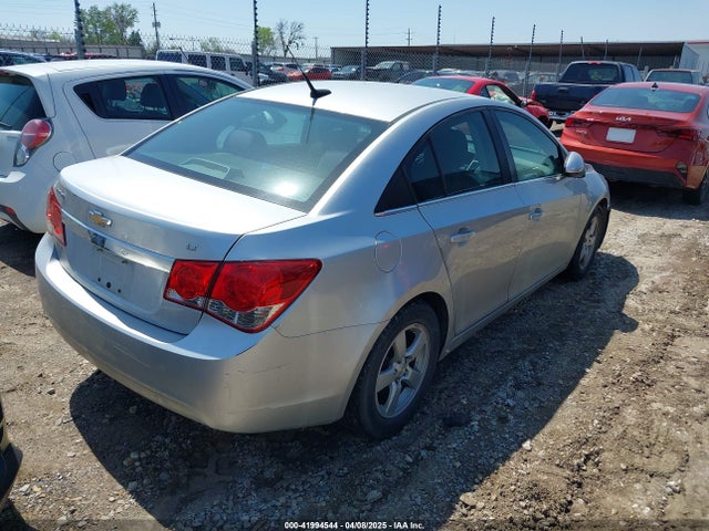 1G1PC5SB0E7449249 Chevrolet Cruze 1lt Auto