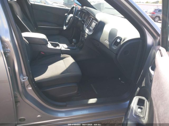 2C3CDXBG1FH812677 Dodge Charger Se