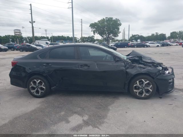 3KPF24AD1KE013301 KIA Forte Lxs