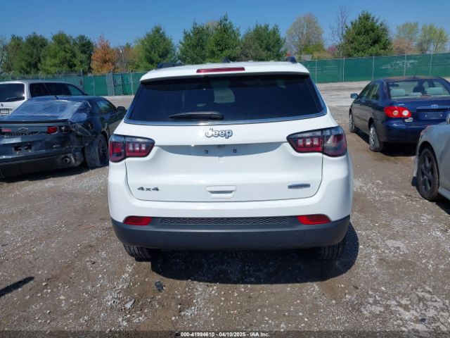 3C4NJDBN9PT561829 Jeep Compass Latitude 4x4