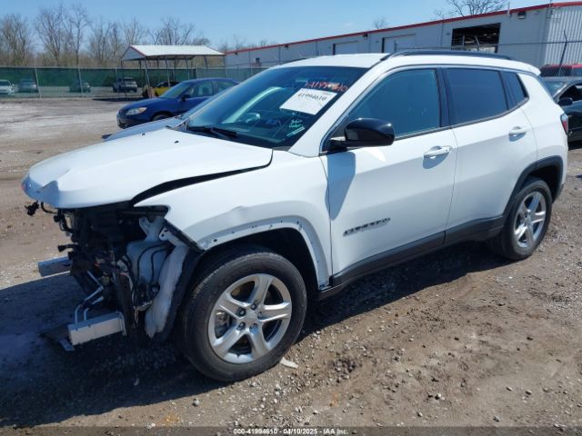 3C4NJDBN9PT561829 Jeep Compass Latitude 4x4