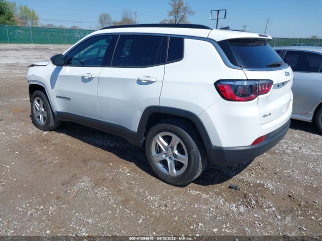 3C4NJDBN9PT561829 Jeep Compass Latitude 4x4