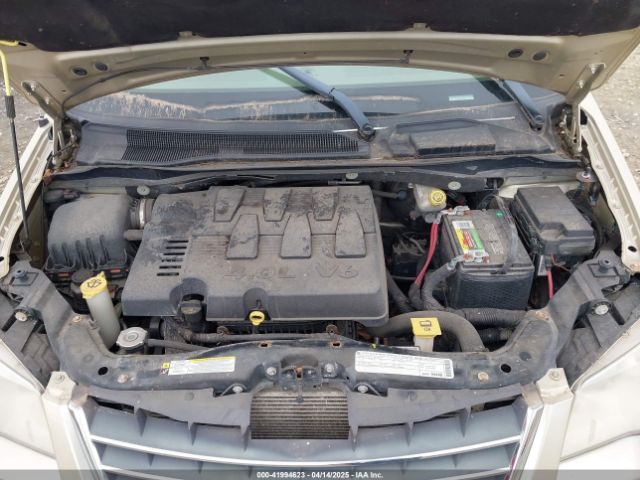 2010 CHRYSLER TOWN & COUNTRY 2A4RR6DX2AR178730 Photo 9