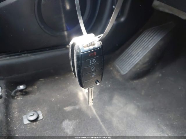 KNDJN2A26G7287220 KIA Soul !