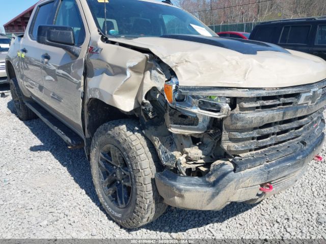 3GCUDFED1NG689442 Chevrolet Silverado 1500 4wd  Short Bed Lt Trail Boss