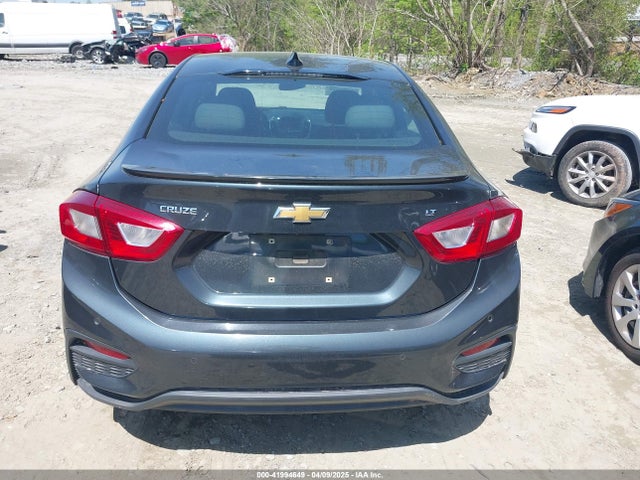 1G1BE5SM0J7143782 Chevrolet Cruze Lt Auto