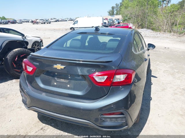 1G1BE5SM0J7143782 Chevrolet Cruze Lt Auto