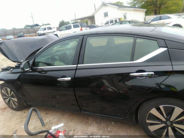 1N4BL4EV4MN378784 Nissan Altima Sl Fwd