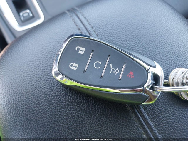 3GNAXMEV1JL332293 Chevrolet Equinox Premier