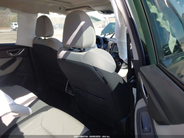 JF2SKADC3RH425807 Subaru Forester Premium