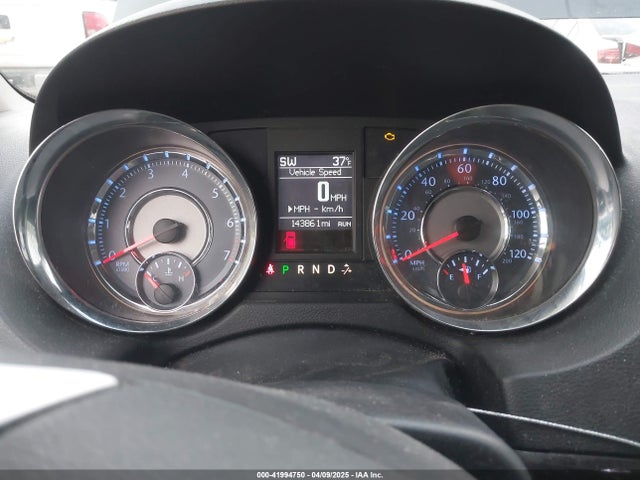 2C4RC1BG6ER225664 Chrysler Town & Country Touring