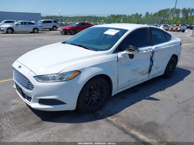 3FA6P0HD0FR307552 Ford FUSION SE