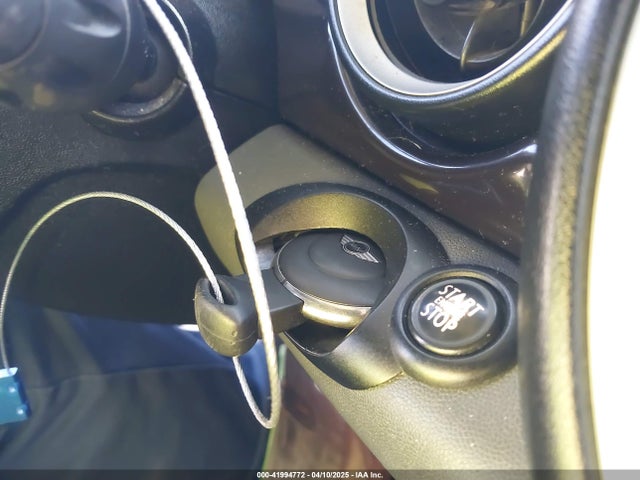 2009 MINI COOPER WMWMF33569TZ20989 Photo 10