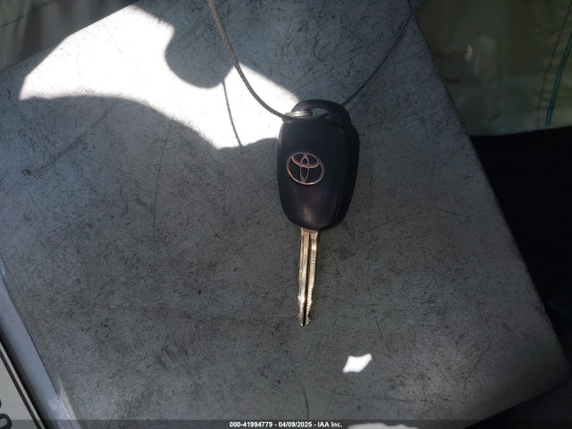 5YFBURHE7HP715912 Toyota COROLLA LE
