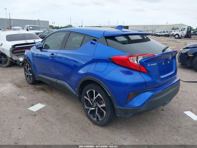 JTNKHMBX7L1077218 Toyota C-HR XLE