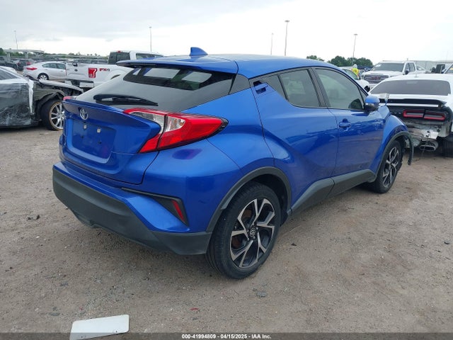JTNKHMBX7L1077218 Toyota C-HR XLE