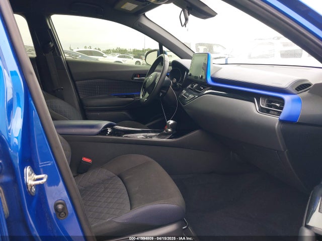JTNKHMBX7L1077218 Toyota C-HR XLE