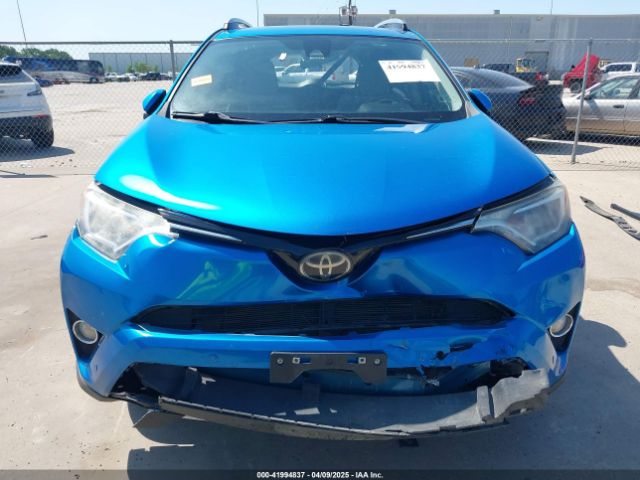 JTMWFREV2JJ168557 Toyota Rav4 Xle