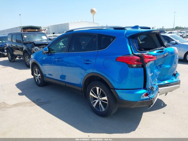 JTMWFREV2JJ168557 Toyota Rav4 Xle
