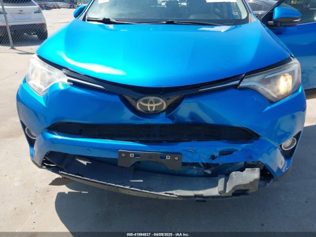 JTMWFREV2JJ168557 Toyota Rav4 Xle