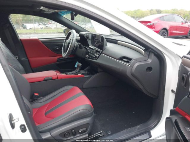 58ABA1C13RU038476 Lexus Es 300h F Sport Handling