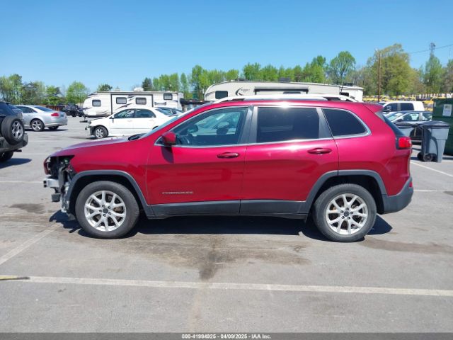 1C4PJLCB0HW661255 Jeep Cherokee Latitude Fwd