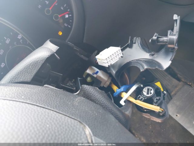 KNDJN2A2XE7055359 KIA Soul