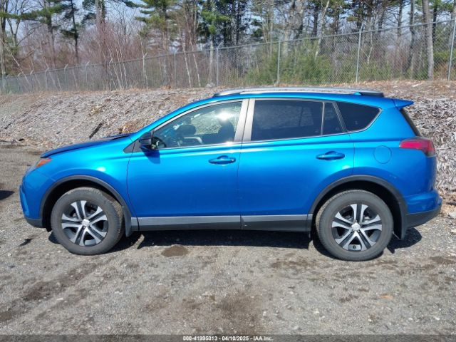 JTMBFREV3HJ145278 Toyota RAV4 LE