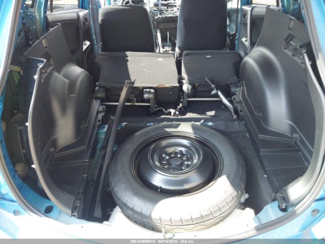 JTMBFREV3HJ145278 Toyota RAV4 LE