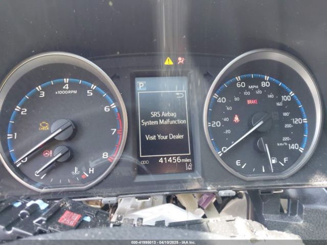 JTMBFREV3HJ145278 Toyota RAV4 LE