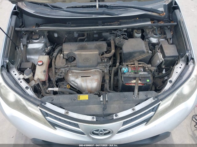 JTMZFREVXED039628 Toyota RAV4 LE