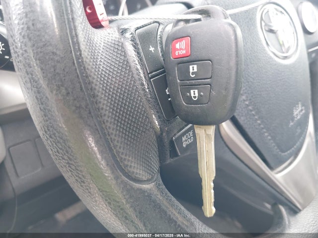 JTMZFREVXED039628 Toyota RAV4 LE