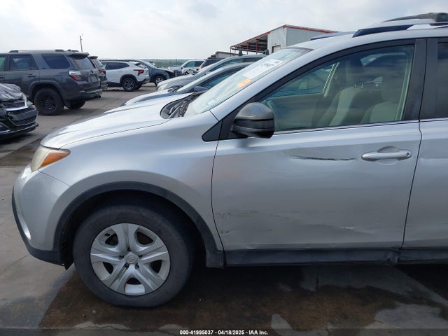 JTMZFREVXED039628 Toyota RAV4 LE
