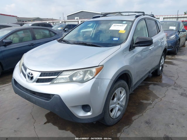 JTMZFREVXED039628 Toyota RAV4 LE