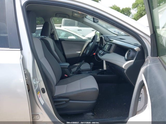 JTMZFREVXED039628 Toyota RAV4 LE
