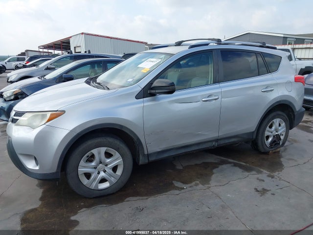 JTMZFREVXED039628 Toyota RAV4 LE