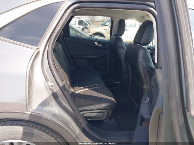 1FMCU0H65NUA38734 Ford ESCAPE SEL