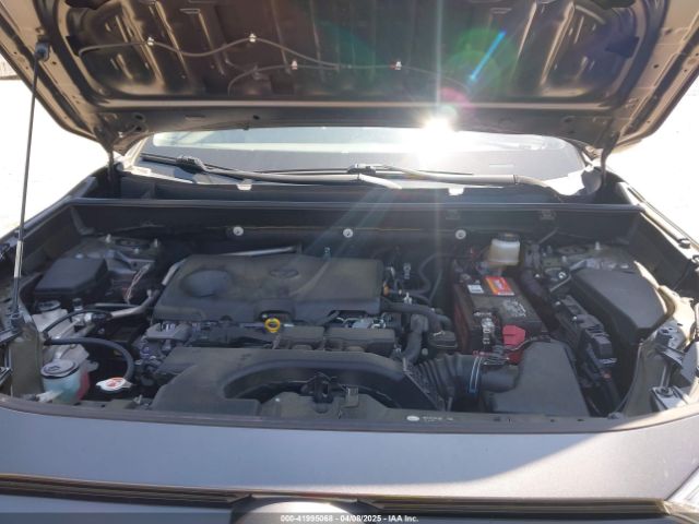 JTMW1RFVXKJ014127 Toyota Rav4 Xle