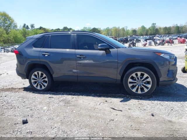 JTMW1RFVXKJ014127 Toyota Rav4 Xle
