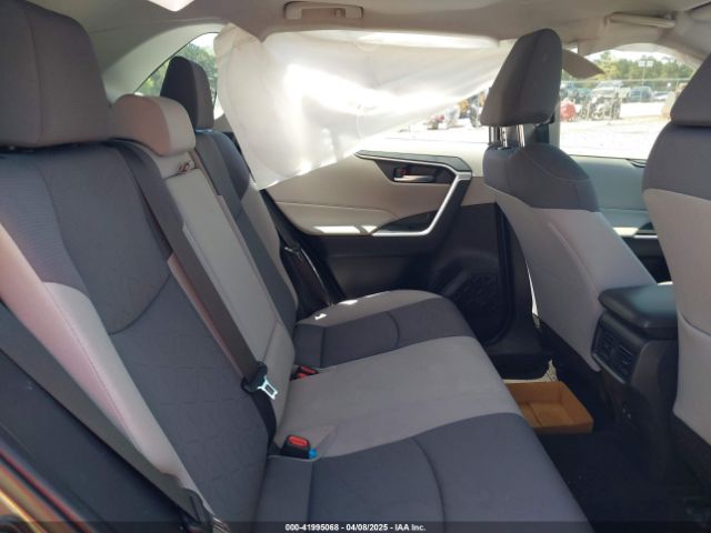 JTMW1RFVXKJ014127 Toyota Rav4 Xle