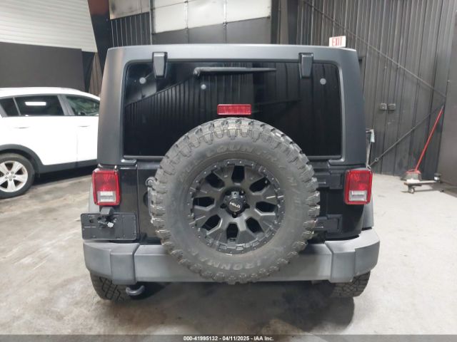 1C4BJWDG1FL749803 Jeep Wrangler Unlimited Sport