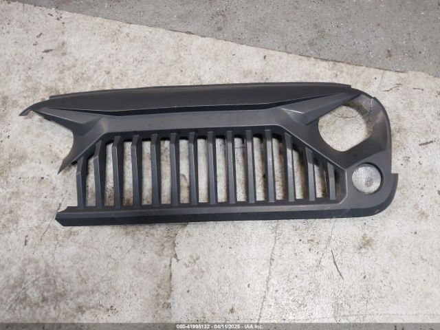 1C4BJWDG1FL749803 Jeep Wrangler Unlimited Sport