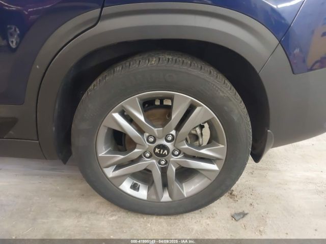 KNDEUCAA6M7117095 KIA SELTOS S
