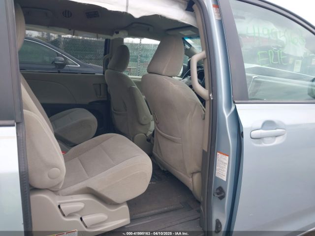 5TDKK3DC3FS537007 Toyota Sienna Le 8 Passenger